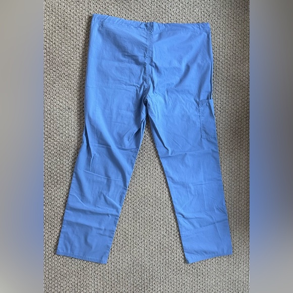Ciel blue scrubs, size: M, draw string waist - Picture 2 of 3